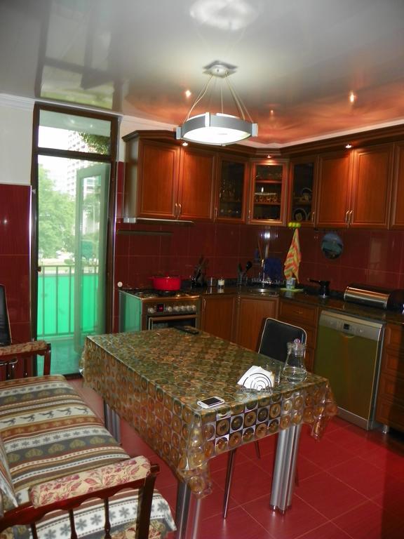 Apartment Rusudan 巴统 客房 照片
