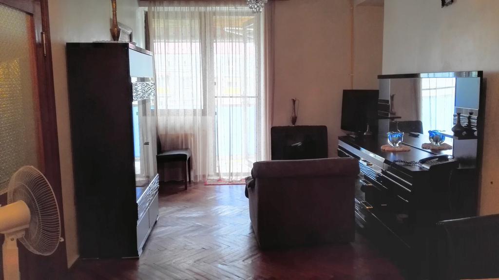 Apartment Rusudan 巴统 外观 照片